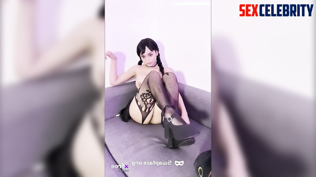 Jenna Ortega deepfake erotic in cosplay Wednesday masturbates pussy and moans sweetly