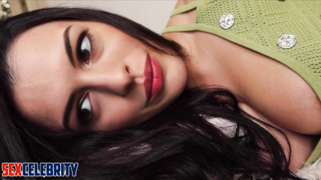 Her lips was rubbed with a dick, Anne Hathaway artificial intelligence