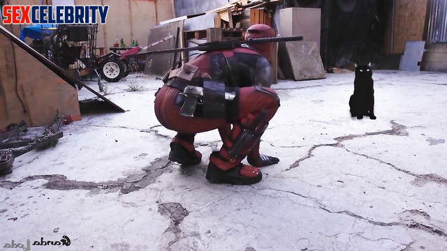 Superheroes fucking hot / Brie Larson deep learning program