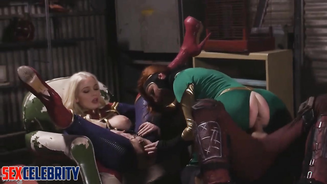 Superheroes fucking hot / Brie Larson deep learning program