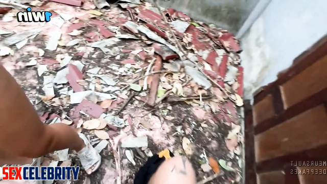 She invited you on a date to an abandoned house, Dafne Keen pov ai scenes