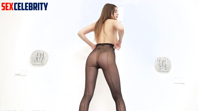 Ai Adelaide Kane inserted pantyhose in her pussy and started masturbating