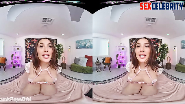 Horny Gal Gadot deepfake VR dirty talk, play with dildo and vibrator