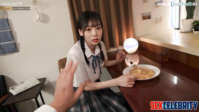 Schoolgirl sucking cock instead of noodles eating, Kim Go-eun 김고은 포르노 ai