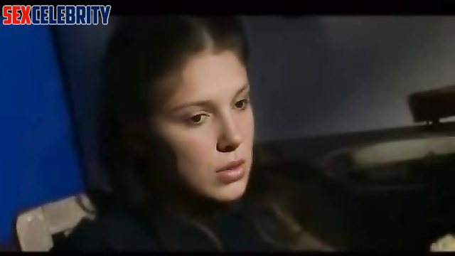 Millie Bobby Brown face swap cunnilingus, fingering and cock in pussy