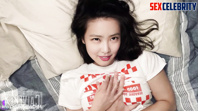 Horny brunette masturbating lying on the bed, Jennie (제니 블랙핑크) real fake