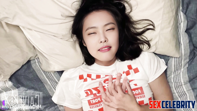 Horny brunette masturbating lying on the bed, Jennie (제니 블랙핑크) real fake