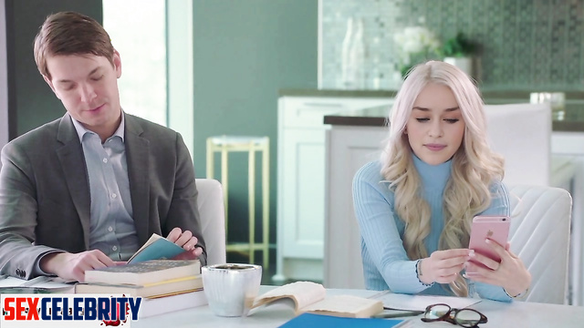 Super Hot Fake Babe Emilia Clarke Video