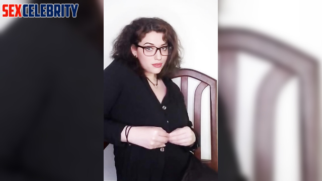 Deepfake Kat Dennings Shows Off Her Boobs