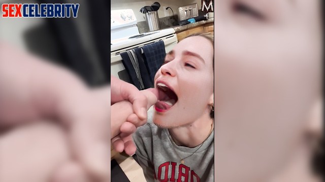 Pretty blonde uses your sperm as protein - Emilia Clarke deepfake erotic