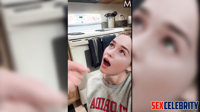 Pretty blonde uses your sperm as protein - Emilia Clarke deepfake erotic