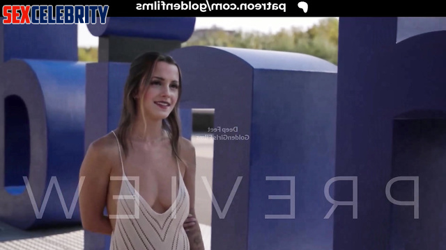 Fake Emma Watson - Walking Completely Naked Around Madrid, Surrounded by People