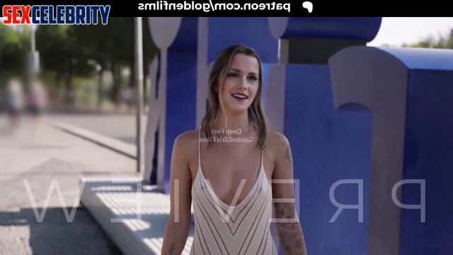 Fake Emma Watson - Walking Completely Naked Around Madrid, Surrounded by People