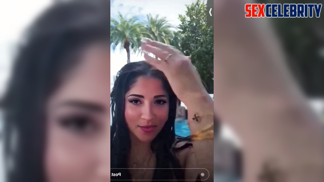 AI Jackie Guerrido Live from Miami poolside