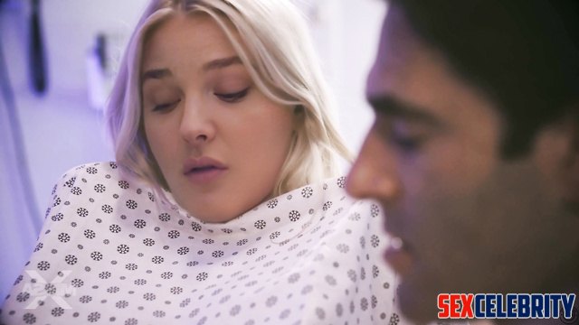 Chloe Grace Moretz was seduced by lascivious doctor - smart face change