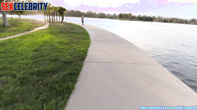 Hot Margot Robbie fake always sucks and fucks on the first date