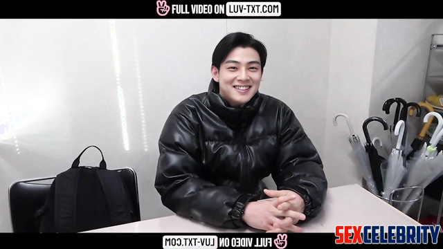 Fake Cha Eunwoo 차은우 I helped my friend cum 아스트로