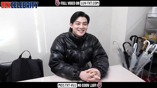 Fake Cha Eunwoo 차은우 I helped my friend cum 아스트로