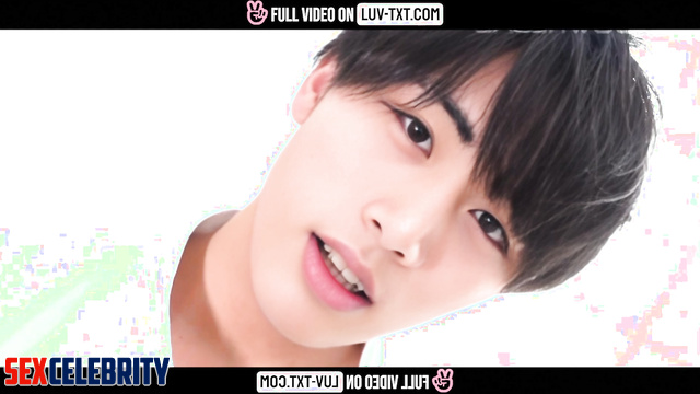 Fake BOYNEXTDOOR Taesan 태산 plays with his dick