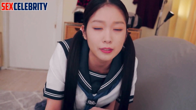 Slut in schoolgirl uniform made footjob & handjob, Song Yi (宋轶 智能換臉) A.I.