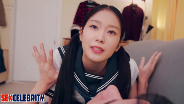 Slut in schoolgirl uniform made footjob & handjob, Song Yi (宋轶 智能換臉) A.I.
