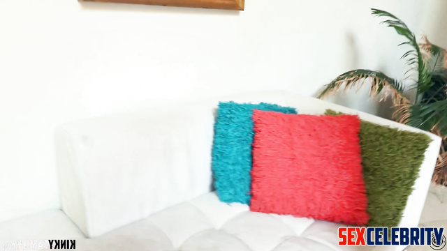 Chloe Grace Moretz fakeapp gets her pussy fucked in different positions