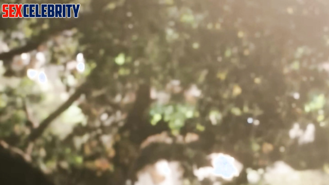 Just massage is not enough for her - Yang Mi (杨幂 中国人)