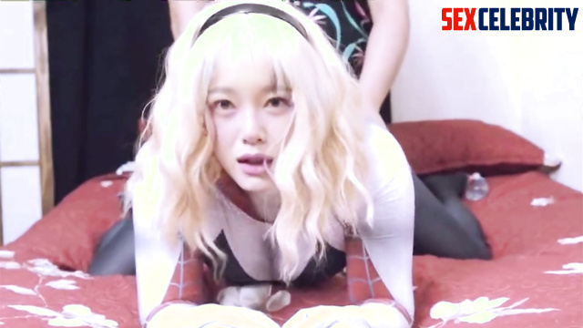 Fake Sejeong (세정) with spider costume doggy style fuck