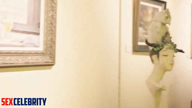 Beautiful busty mommy is a squirter - Liu Yifei 刘亦菲 性爱场面