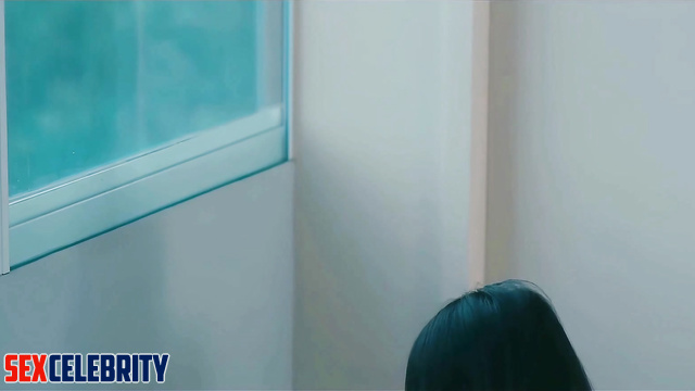 He is afraid that friend will come and see all this, ai Xin Zhilei 辛芷蕾 性别