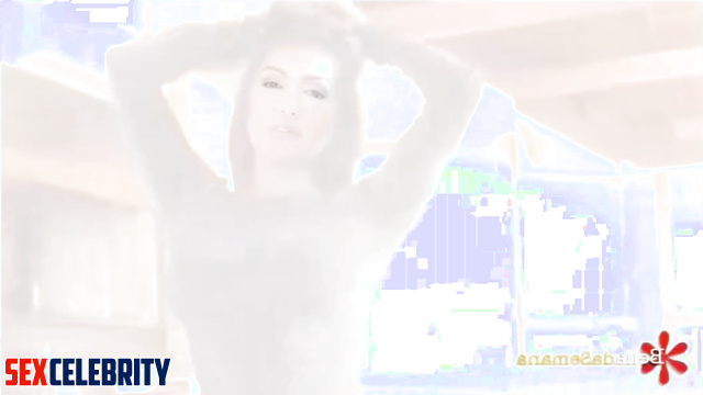 AI Penelope Menchaca sexy posing cleavage pretty legs sex on the beach