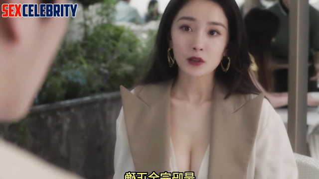 He signed a contract that he would satisfy Yang Mi for a year 杨幂 性别 A.I.