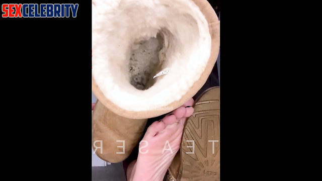 Deepfake Cara Delevingne - Stinky Ugg Boots Deep Sniffing
